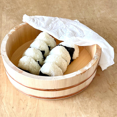 桶栄〉おひつ(寿司桶、飯台)半割蓋つき 〈桶栄〉おひつ(寿司桶、飯台)